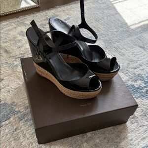 Gucci Black Patent Leather Wedge Espadrille Sandals